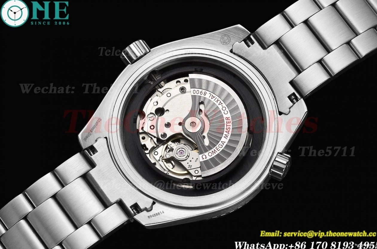 GDF Black 43mm 600m SS Seamaster SS Stk MY8215 0306